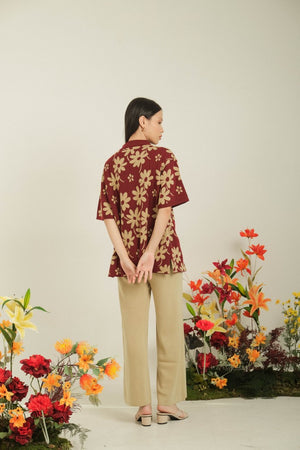 Noir Sur Blanc Flora Lounge Shirt Maroon / Sand